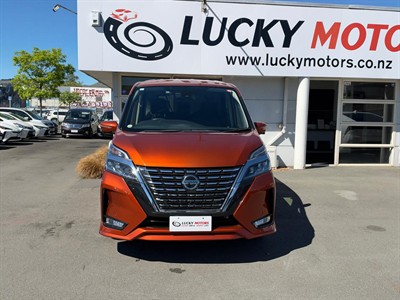 2021 Nissan Serena - Thumbnail
