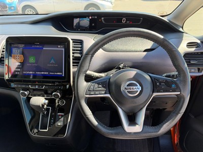 2021 Nissan Serena - Thumbnail