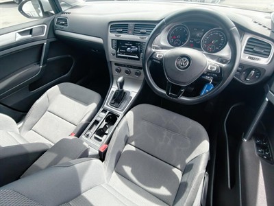 2015 Volkswagen Golf - Thumbnail