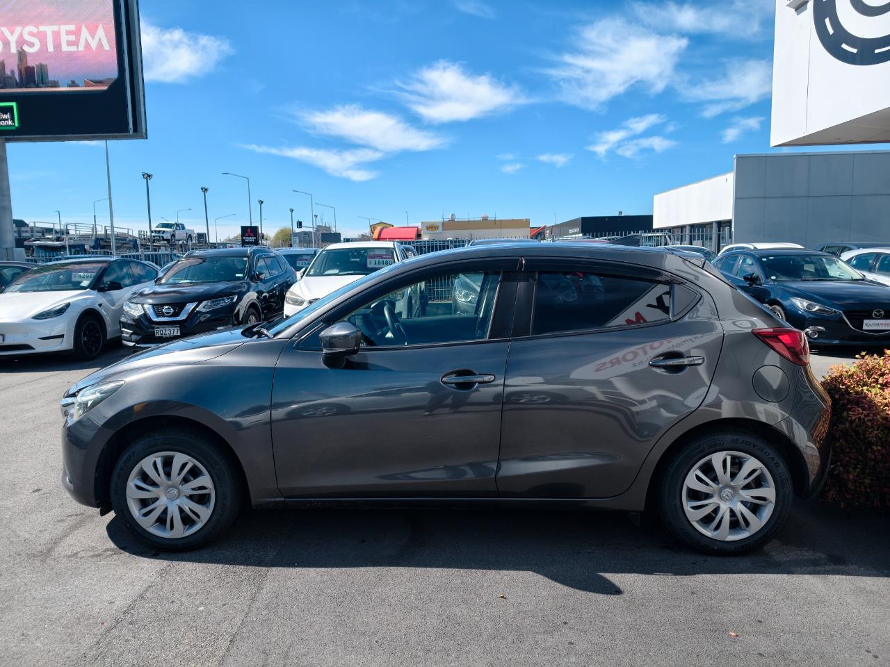 2017 Mazda Demio