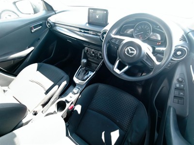 2017 Mazda Demio - Thumbnail