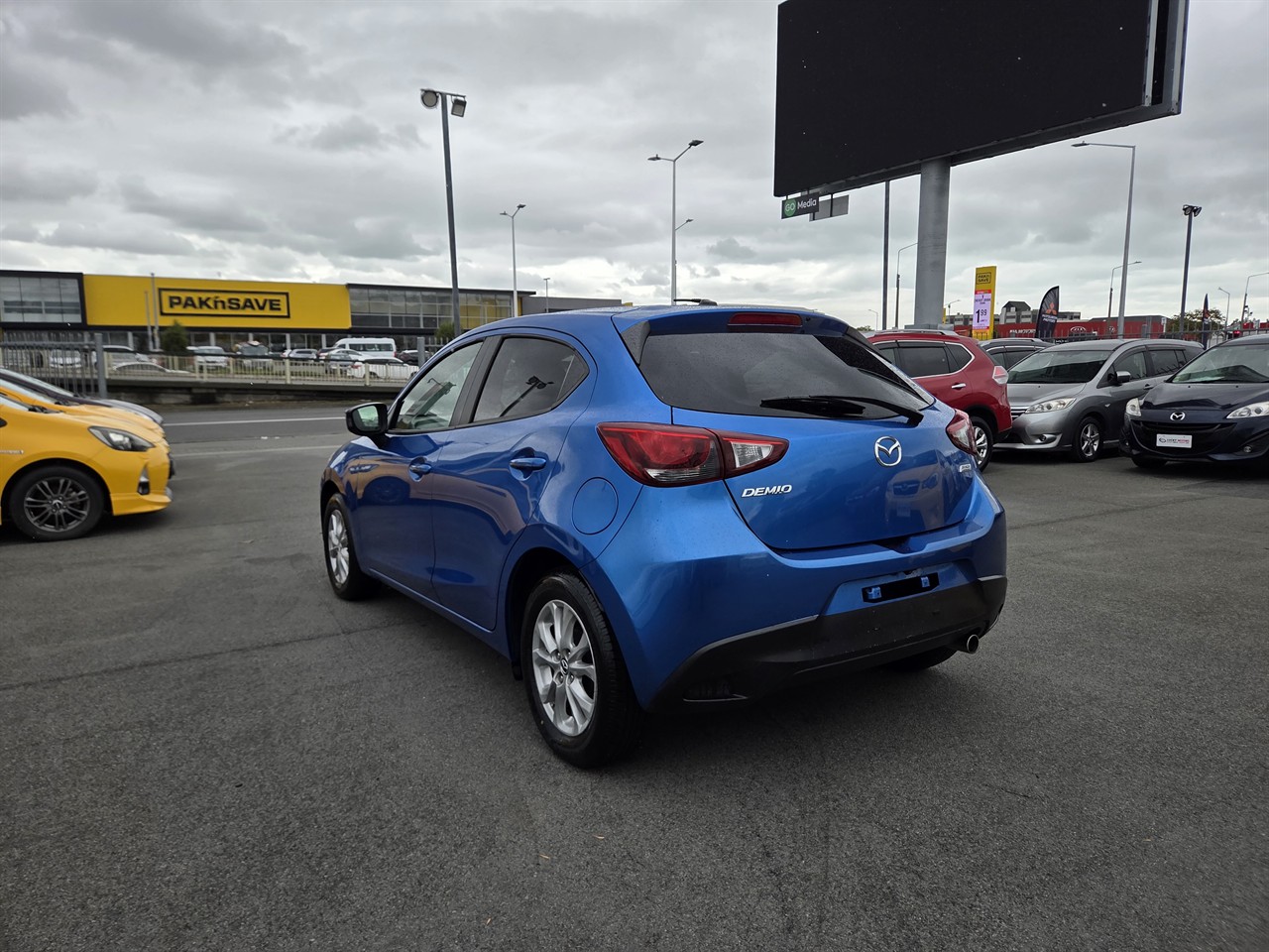 2014 Mazda Demio