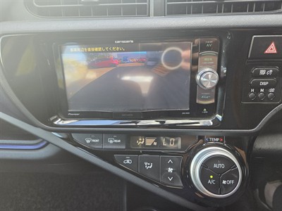 2014 Toyota Aqua - Thumbnail