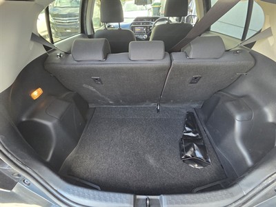 2014 Toyota Aqua - Thumbnail