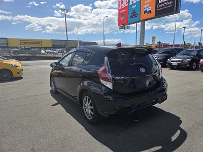 2014 Toyota Aqua - Thumbnail