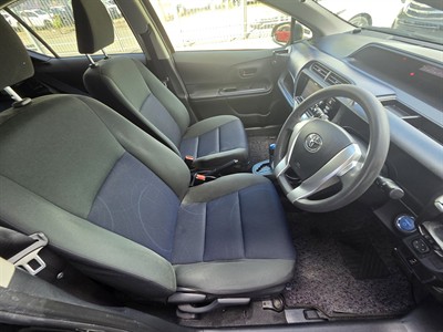 2014 Toyota Aqua - Thumbnail