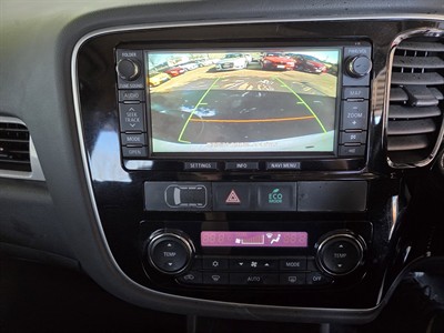 2014 Mitsubishi OUTLANDER - Thumbnail