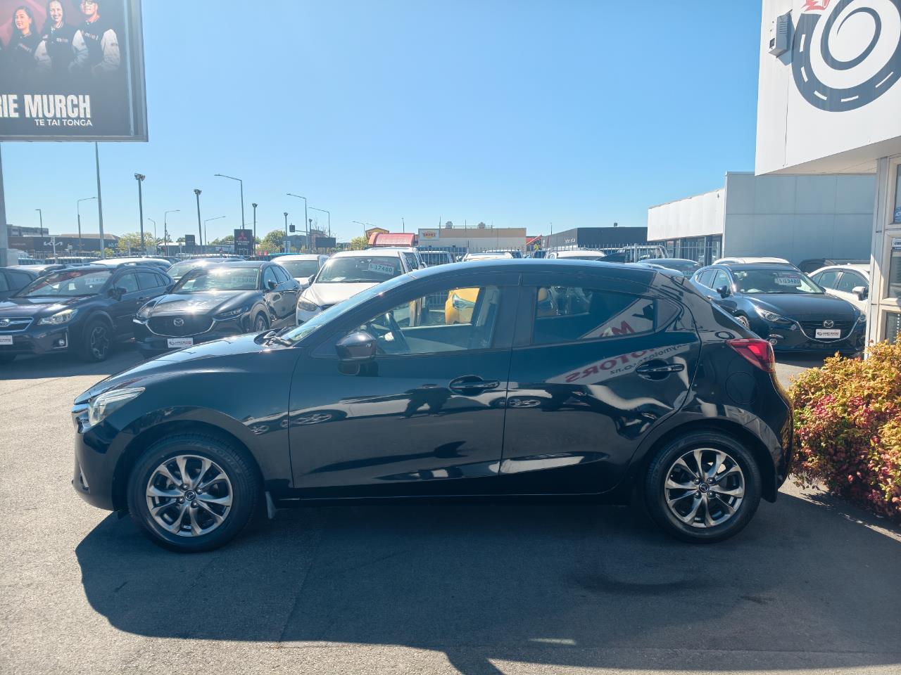 2017 Mazda Demio