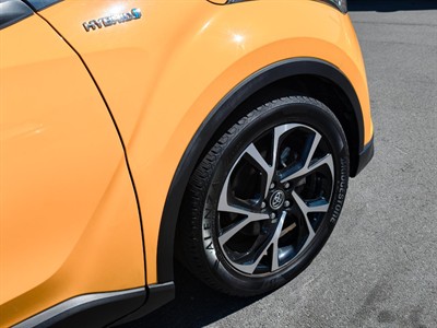 2018 Toyota C-HR - Thumbnail