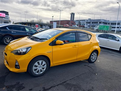 2012 Toyota Aqua - Thumbnail