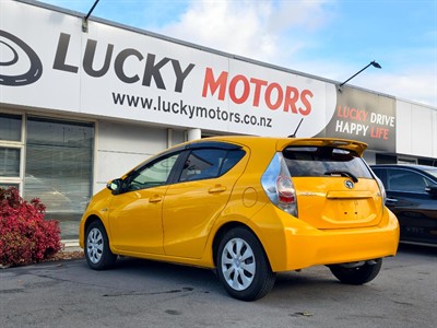 2012 Toyota Aqua - Thumbnail