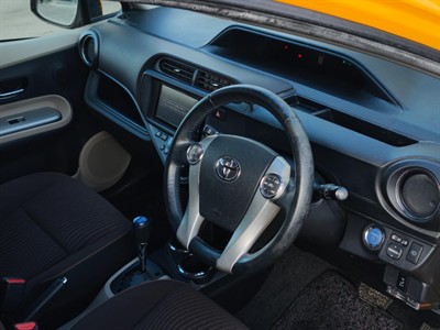 2012 Toyota Aqua - Thumbnail