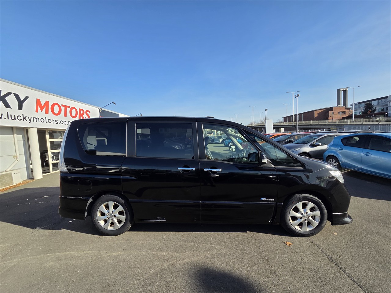 2013 Nissan Serena