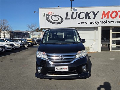 2013 Nissan Serena - Thumbnail