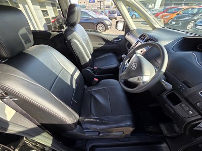 2013 Nissan Serena - Thumbnail
