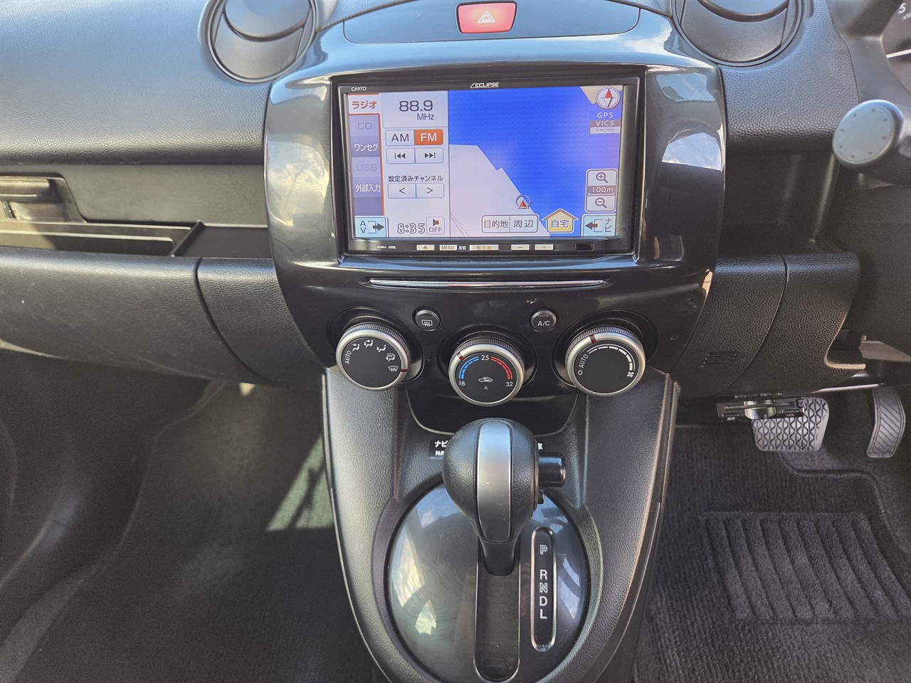 2013 Mazda Demio
