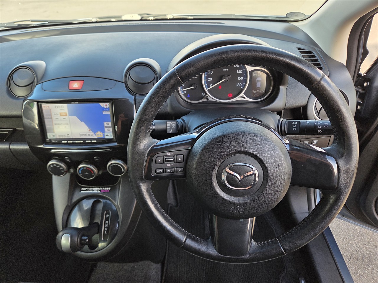 2013 Mazda Demio