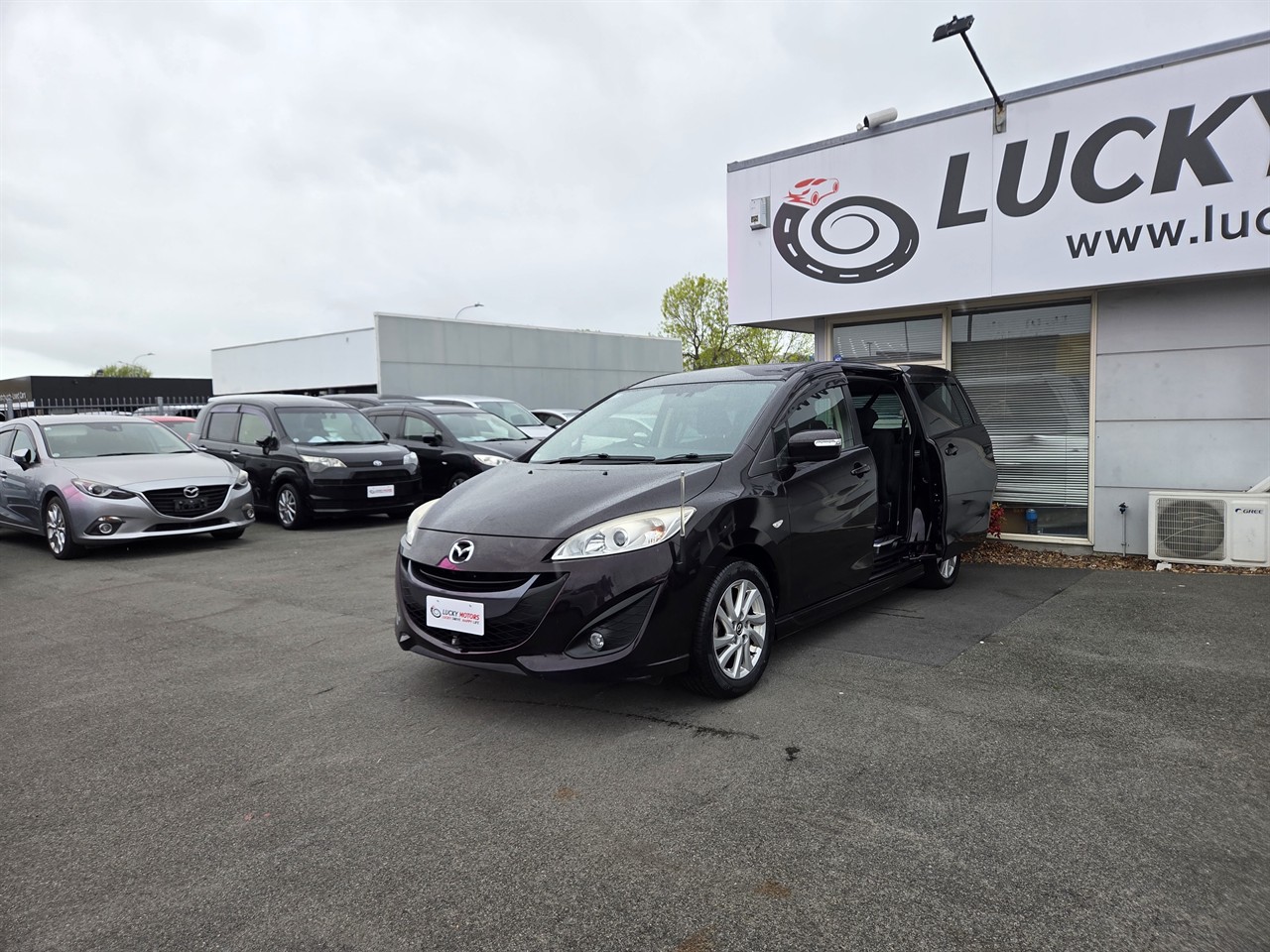 2013 Mazda Premacy