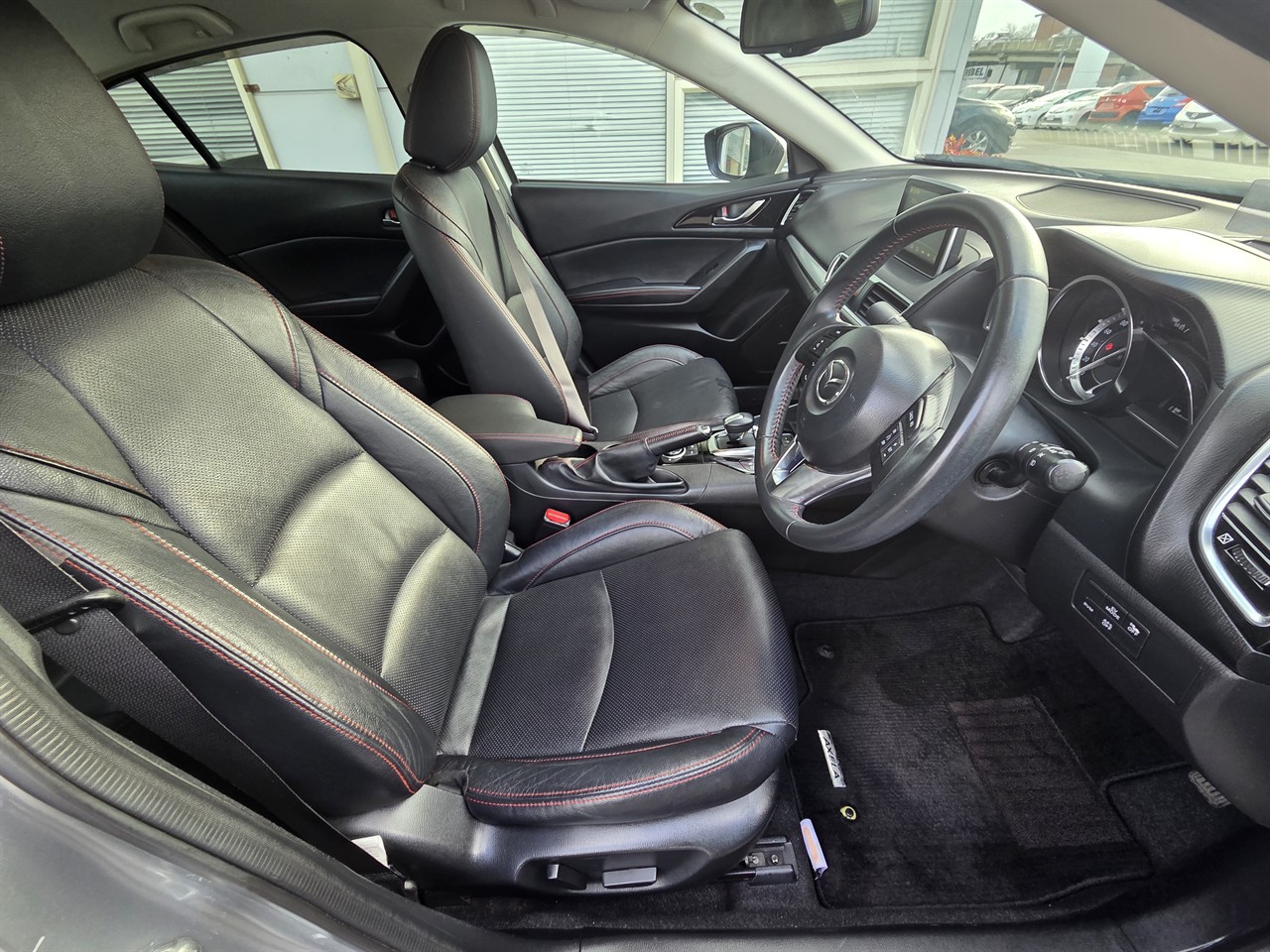 2013 Mazda AXELA