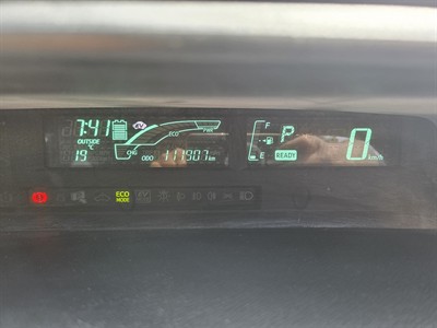 2013 Toyota Aqua - Thumbnail