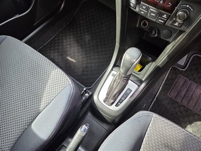 2015 Suzuki SWIFT - Thumbnail