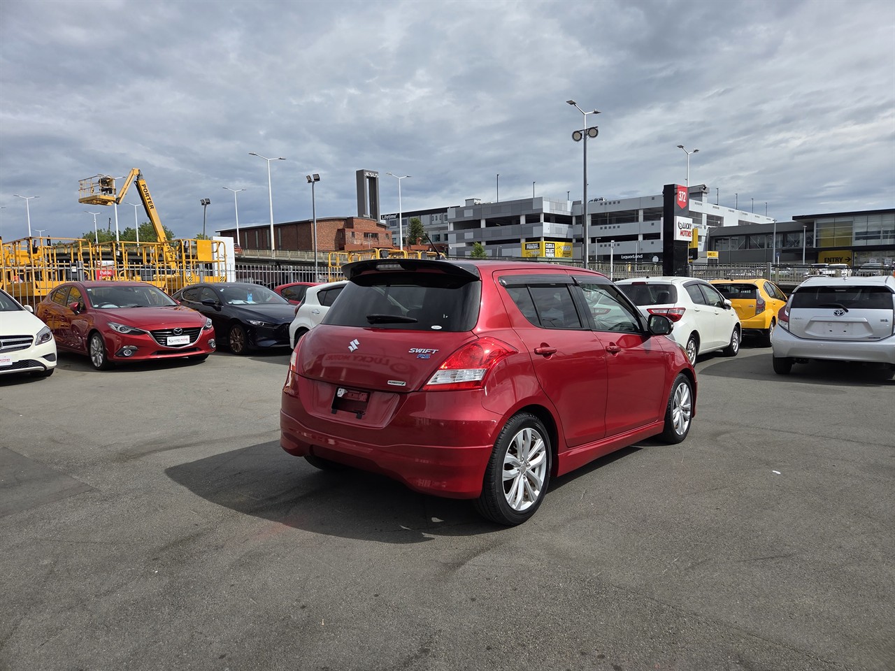 2015 Suzuki SWIFT