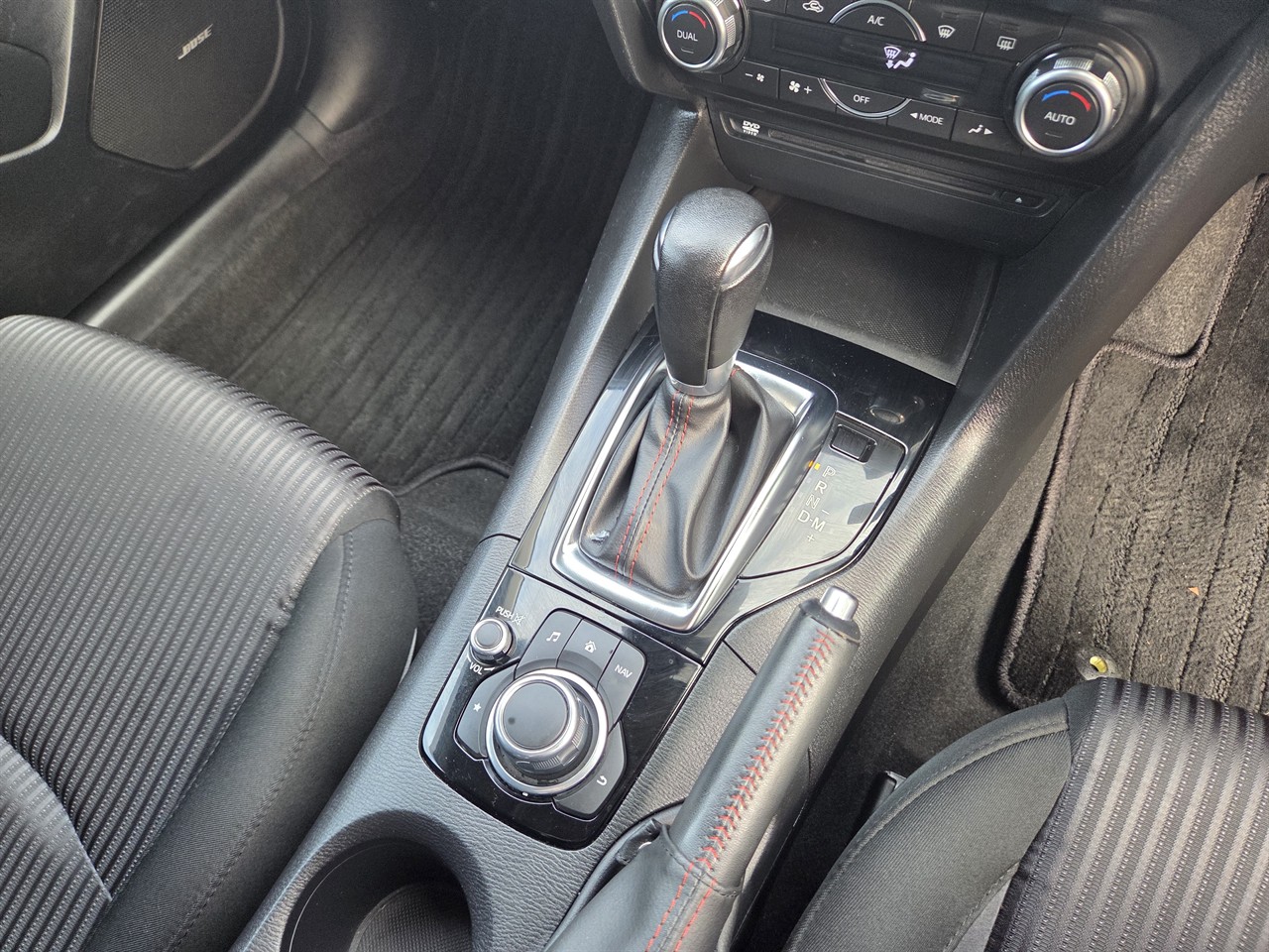 2014 Mazda AXELA