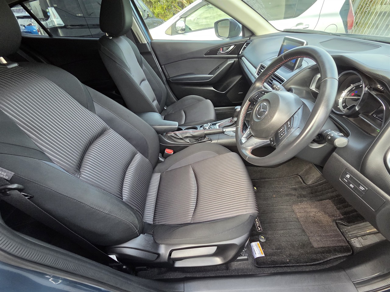 2014 Mazda AXELA