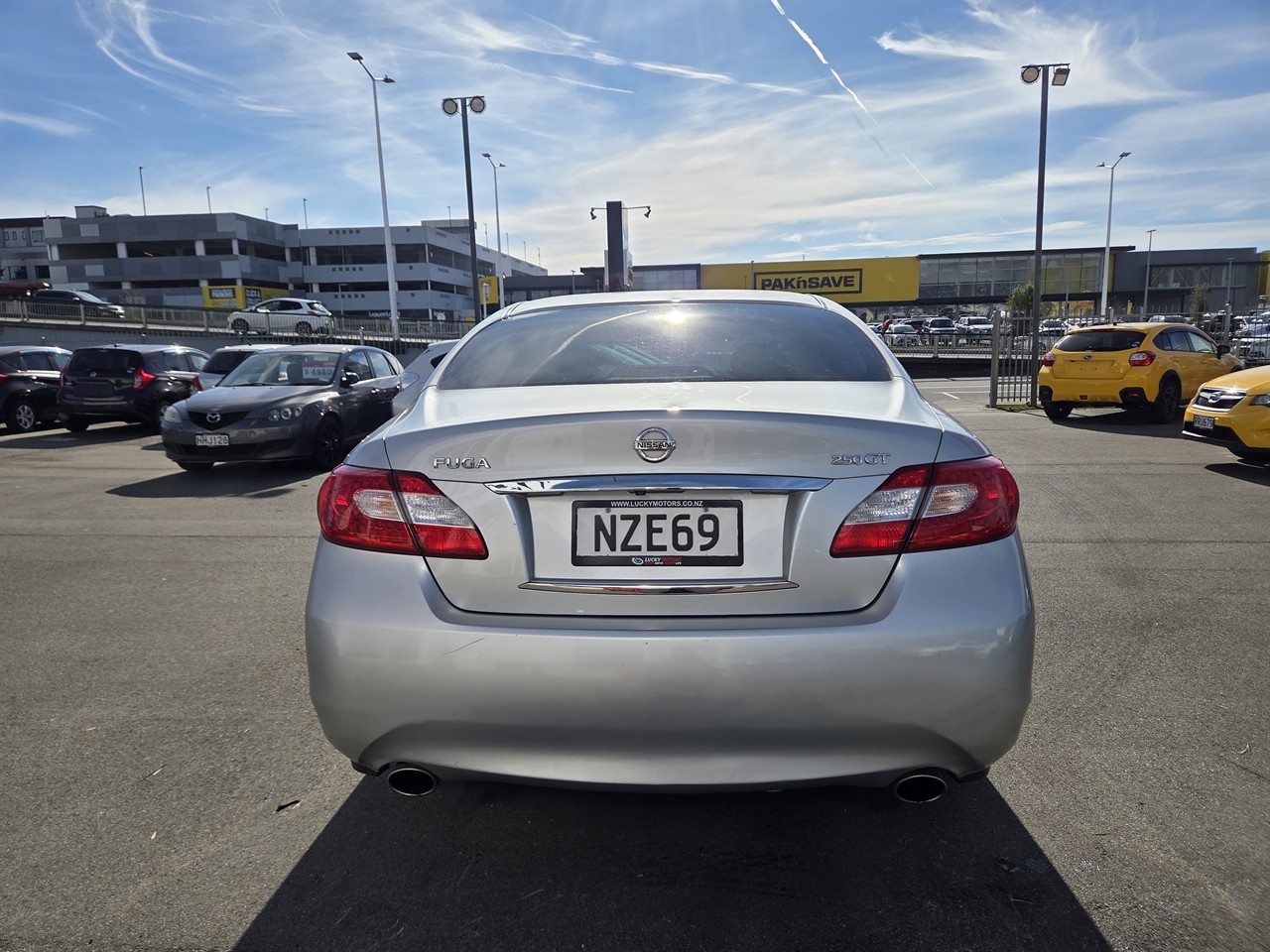 2009 Nissan FUGA