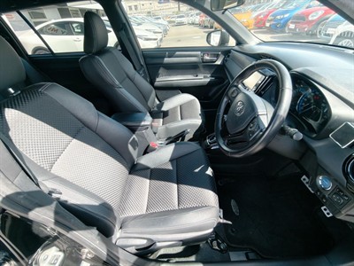 2016 Toyota Corolla - Thumbnail