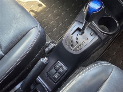 2013 Toyota Aqua - Thumbnail