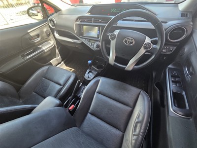 2013 Toyota Aqua - Thumbnail