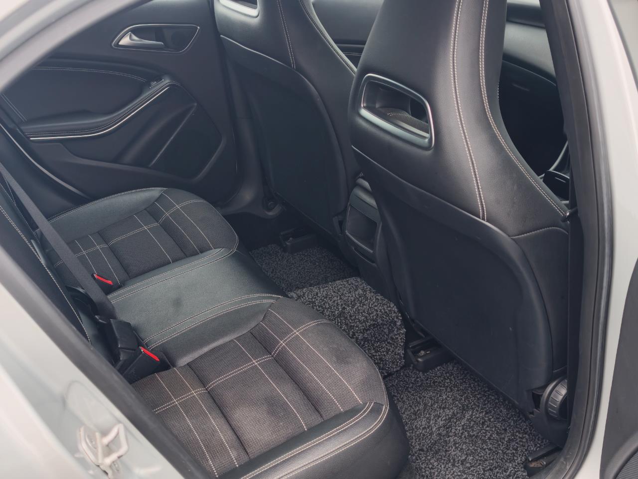 2014 Mercedes-Benz A180