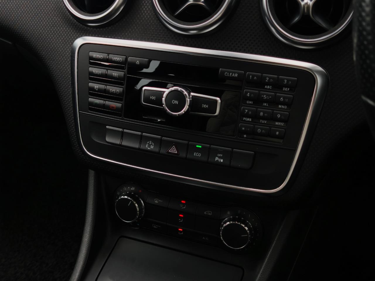 2014 Mercedes-Benz A180
