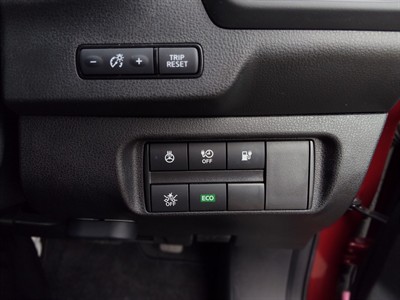 2023 Nissan LEAF - Thumbnail