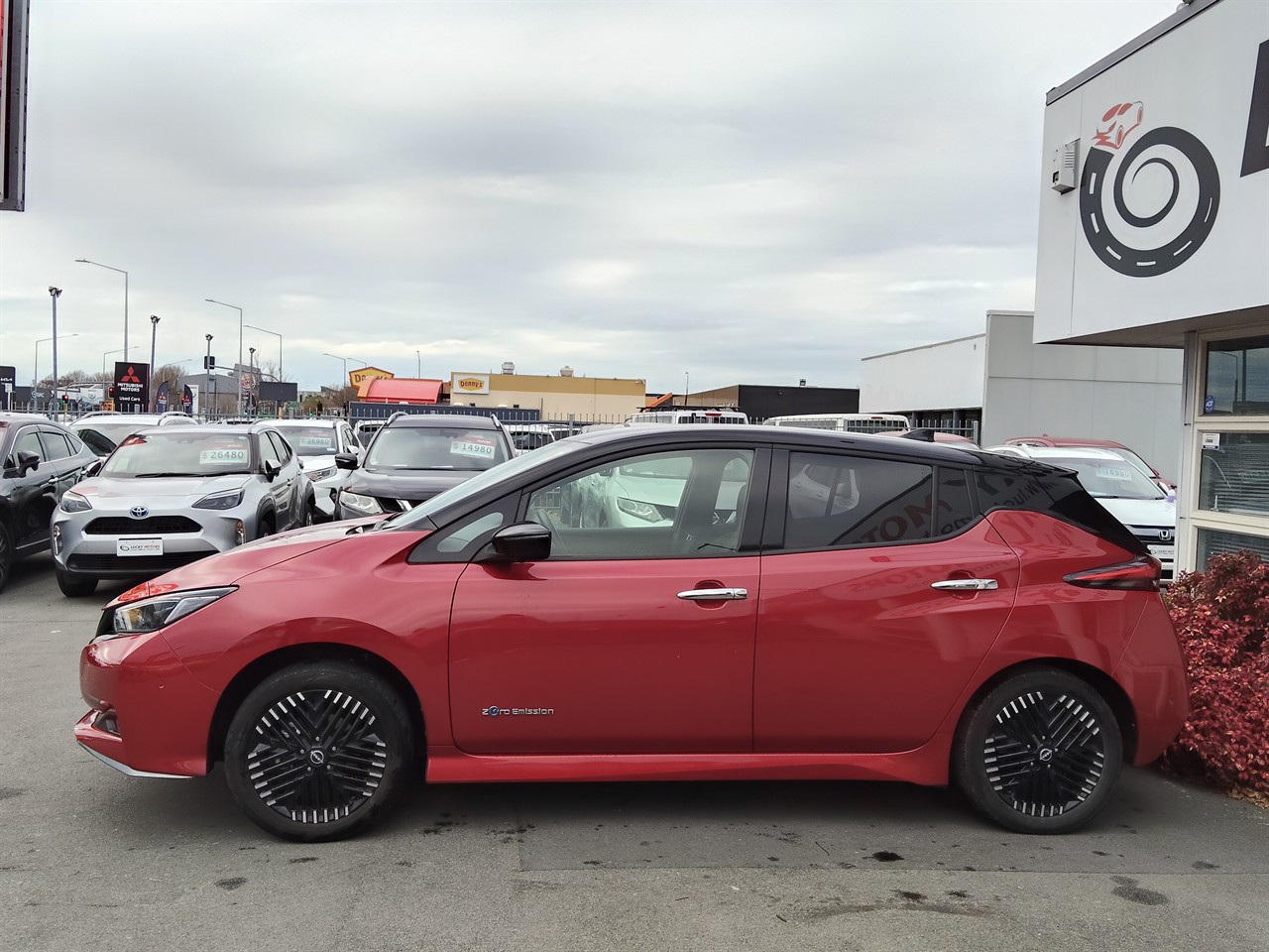 2023 Nissan LEAF