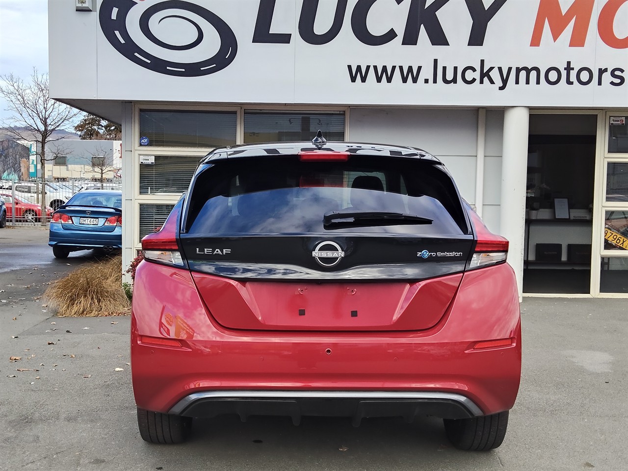 2023 Nissan LEAF