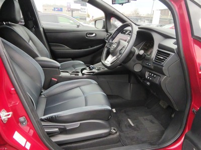 2023 Nissan LEAF - Thumbnail