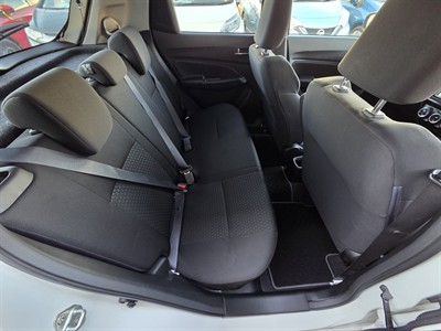 2020 Suzuki SWIFT - Thumbnail