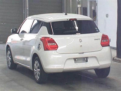 2020 Suzuki SWIFT - Thumbnail