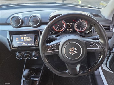 2020 Suzuki SWIFT - Thumbnail