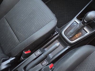 2020 Suzuki SWIFT - Thumbnail