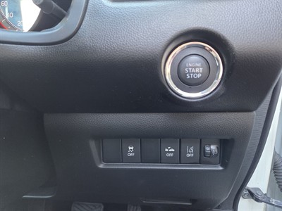 2020 Suzuki SWIFT - Thumbnail