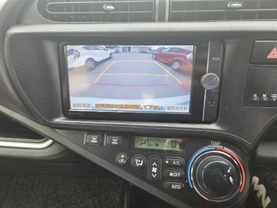 2014 Toyota Aqua - Thumbnail