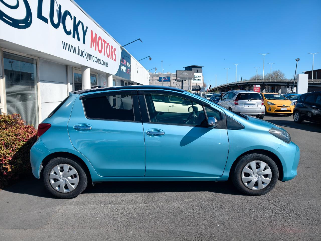 2016 Toyota Vitz