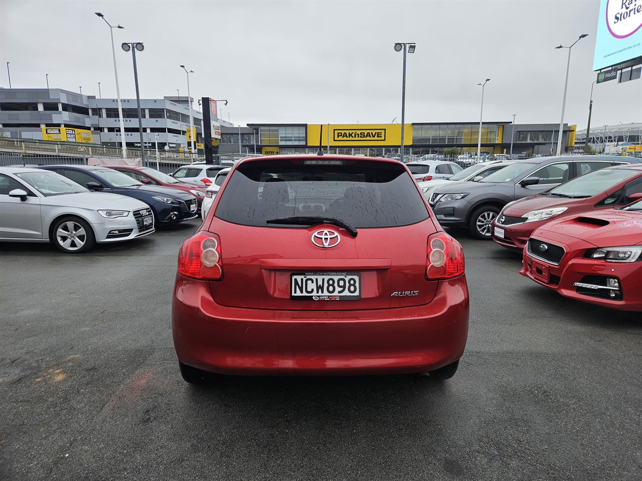 2006 Toyota Auris
