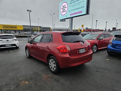 2006 Toyota Auris - Thumbnail