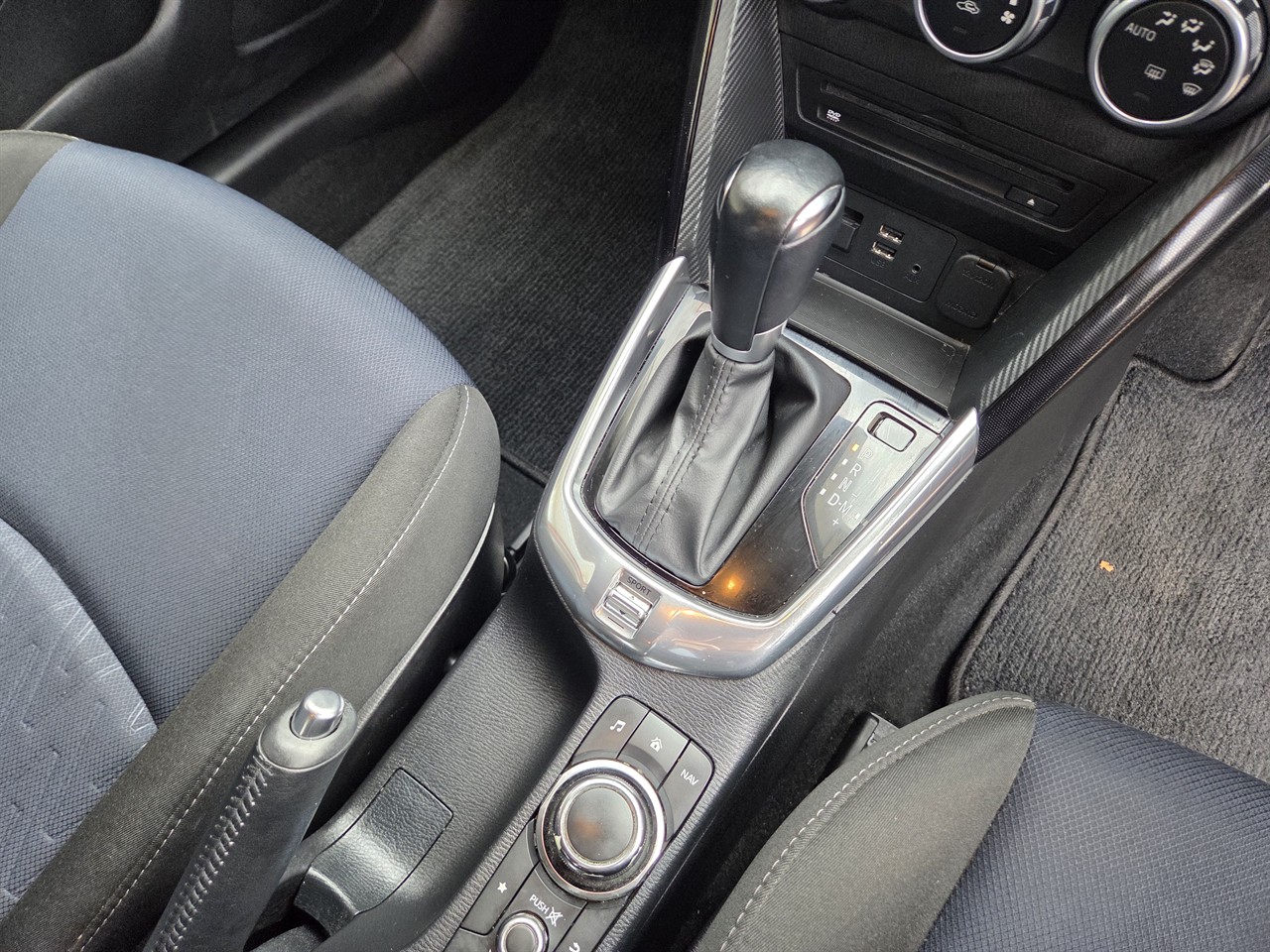 2015 Mazda Demio