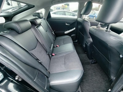 2014 Toyota Prius - Thumbnail