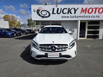 2019 Mercedes-Benz Gla - Thumbnail